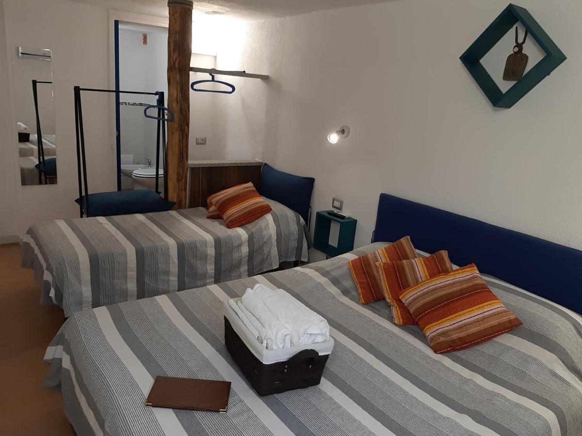 Portopollo Surfhouse Barrabisa Dış mekan fotoğraf