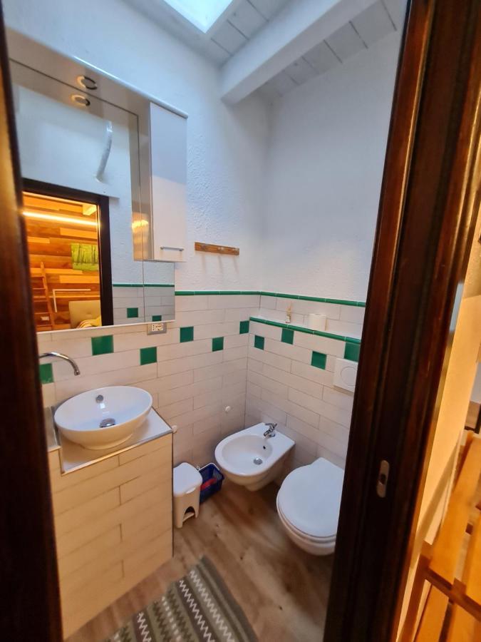 Portopollo Surfhouse Barrabisa Dış mekan fotoğraf